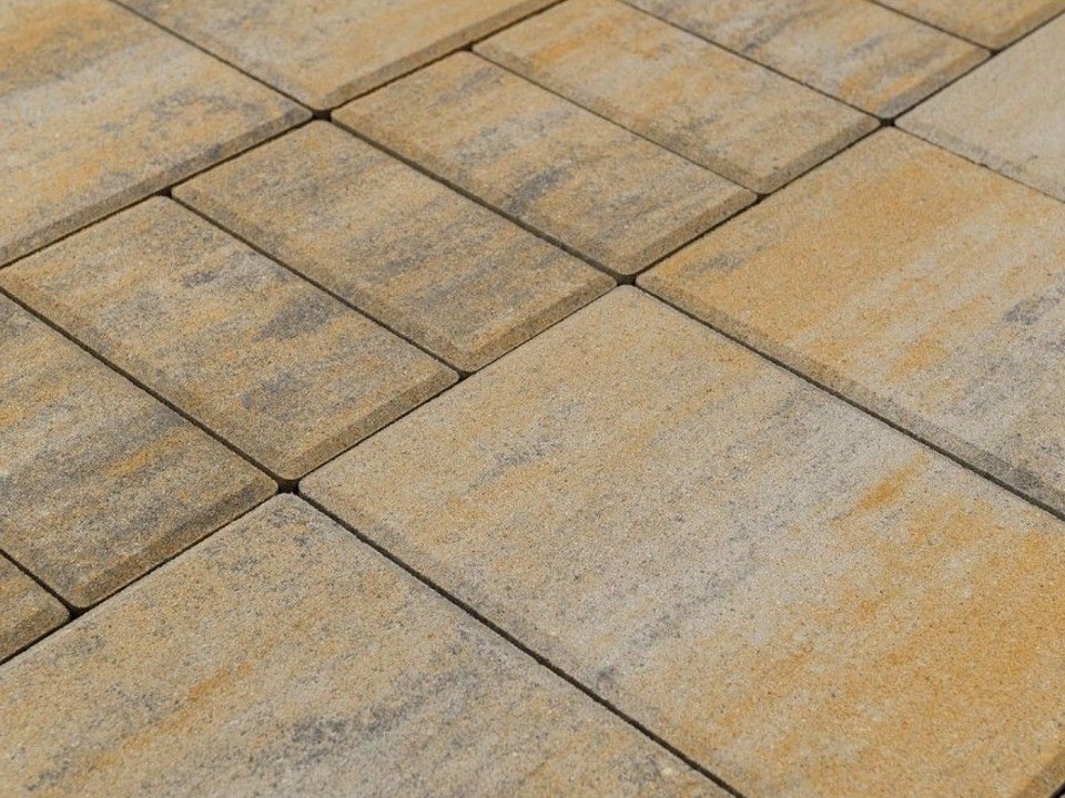 Тротуарная плитка в Любани